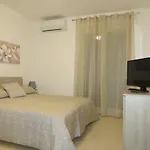 Leonardi וילה *